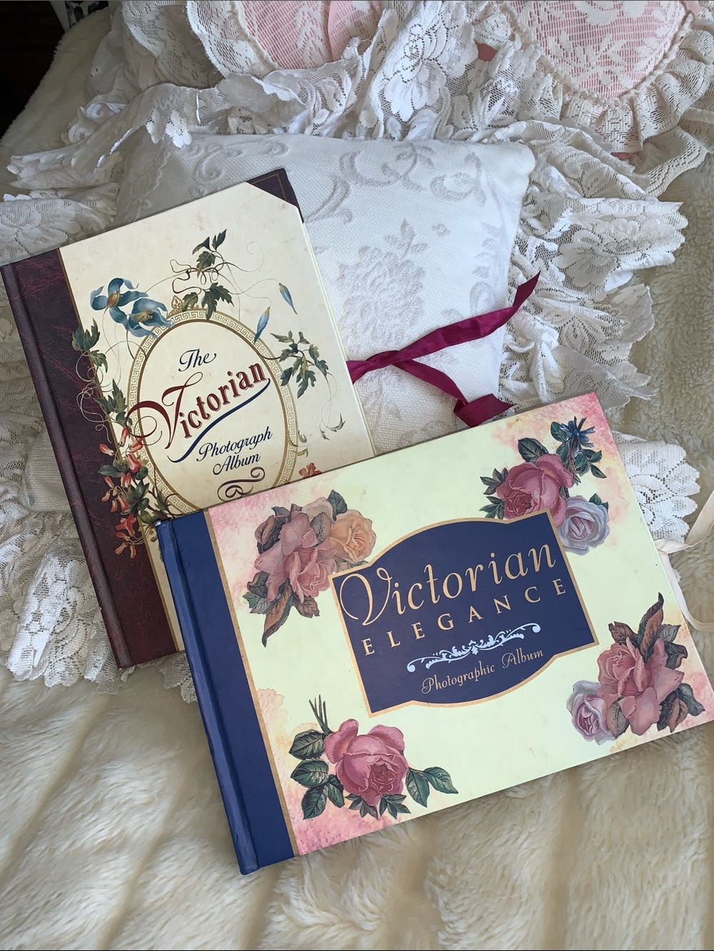 Vtg 80s 90s Victorian photo album book set